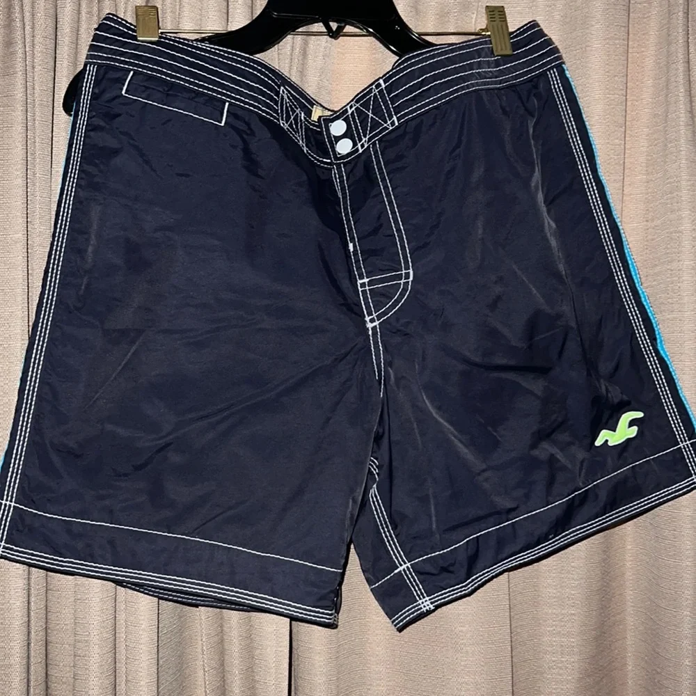Hollister swim trunks - Picture 1 of 3